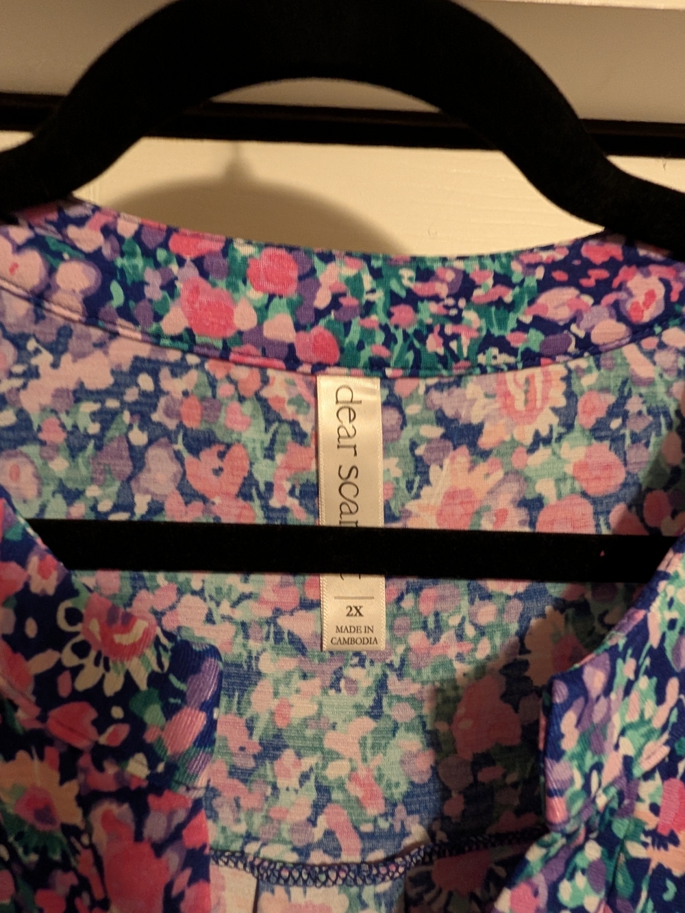 Floral V-Neck Flowing Tunic Top — Purple/Pink - Picture 3 of 4